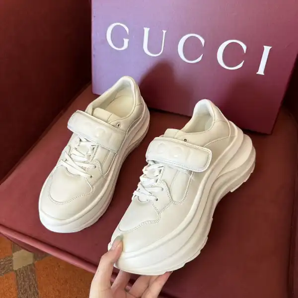 Gucci  Men&Women Sneakers 0122