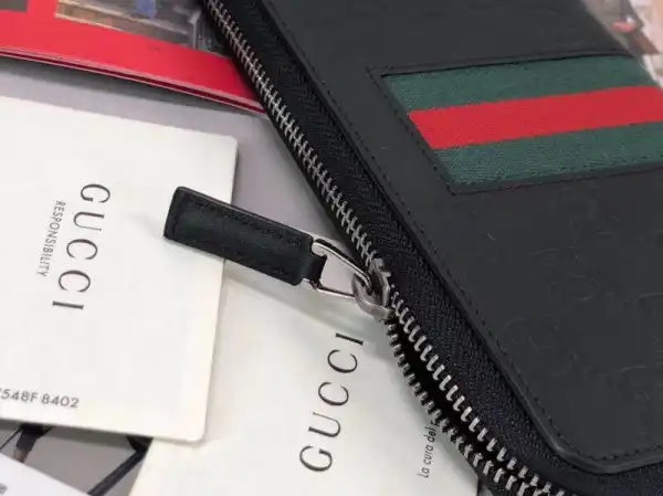 Gucci Signature Web zip around wallet 0123