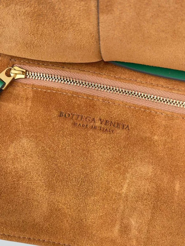 BOTTEGA VENETA MINI ARCO 0119