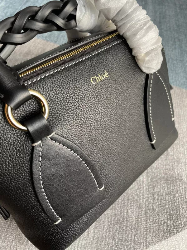 CHLOÉ SMALL DARIA BAG 0116