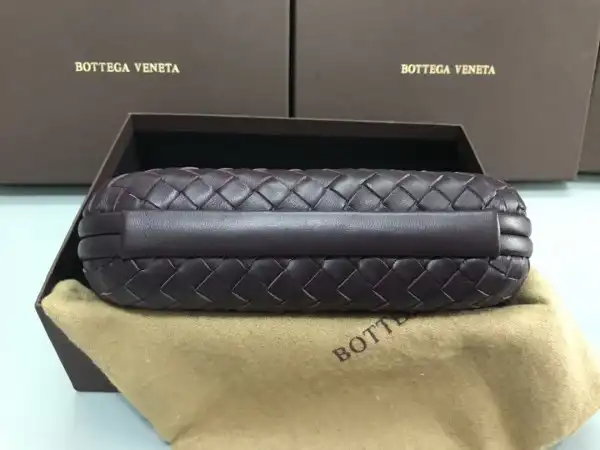 BOTTEGA VENETA CHAIN KNOT 0125