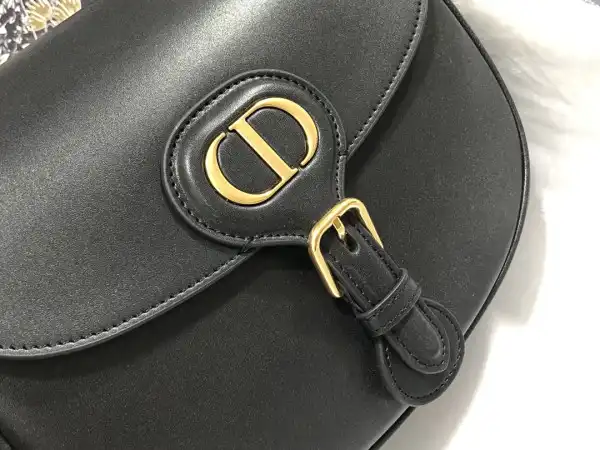 dior MEDIUM BOBBY BAG 0126