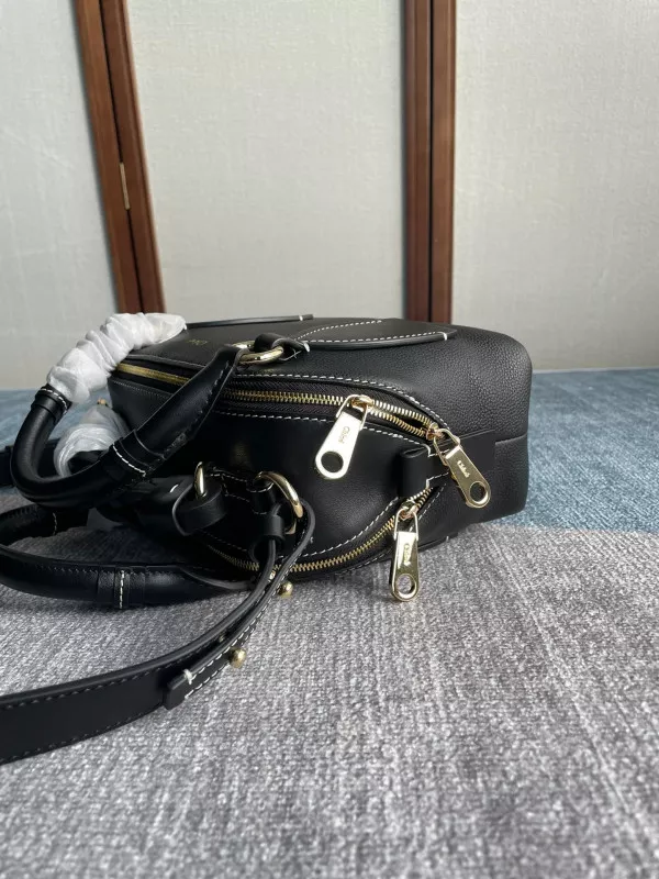 CHLOÉ SMALL DARIA BAG 0116