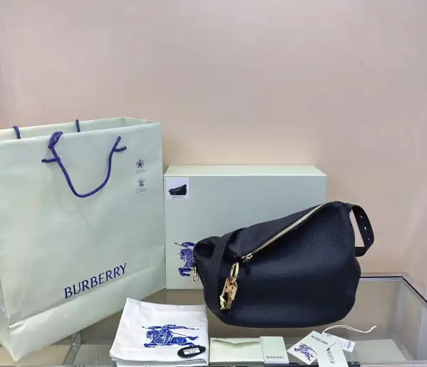 BURBERRY Medium Knight Bag-37*13*32cm 0124