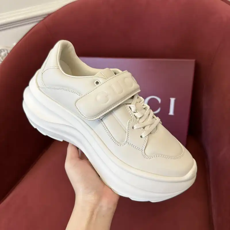 Gucci  Men&Women Sneakers 0122