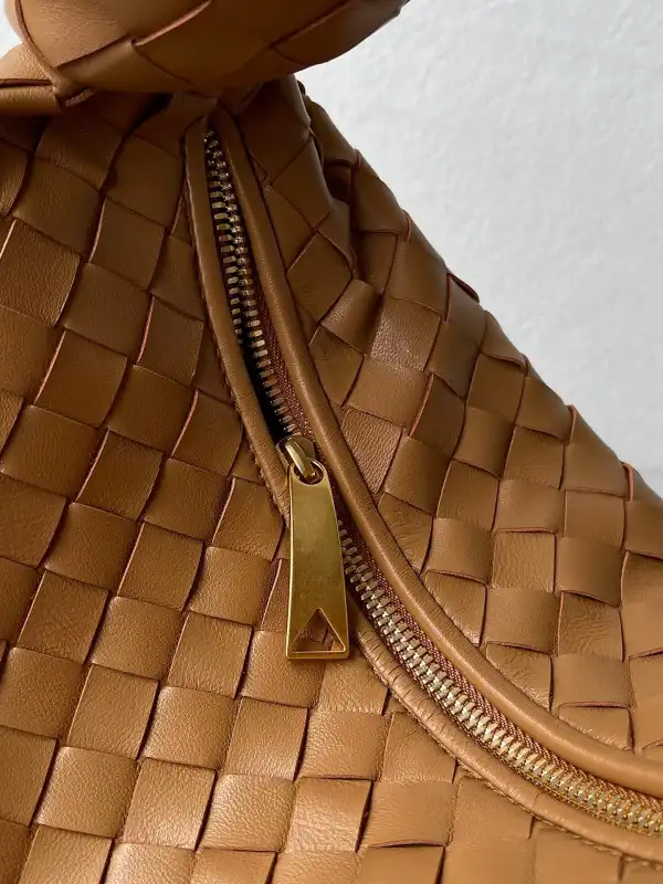 BOTTEGA VENETA Teen Jodie 0125