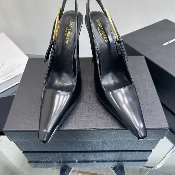 YSL PUMPS 0122