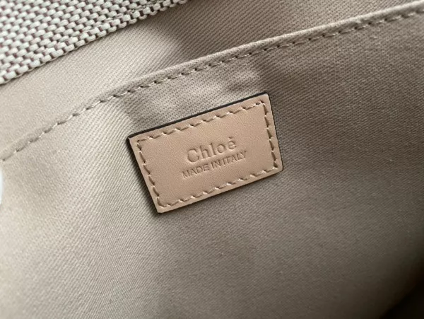 CHLOÉ MEDIUM WOODY TOTE BAG 0118