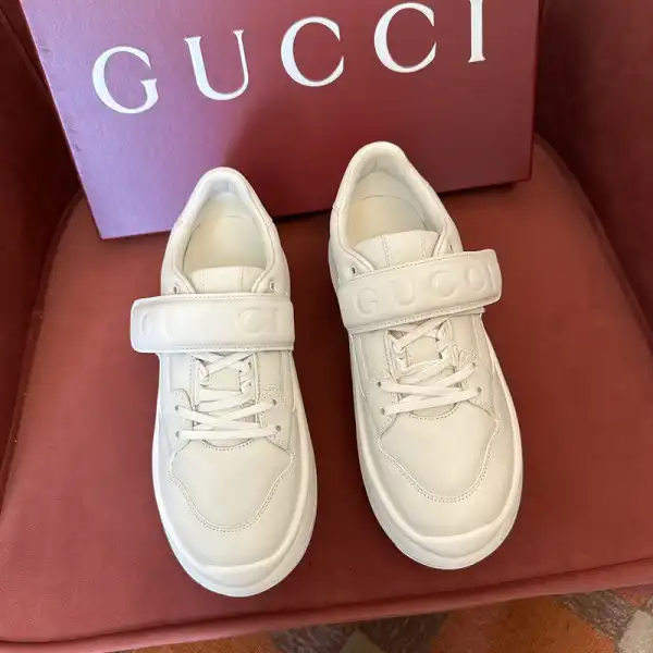 Gucci  Men&Women Sneakers 0122