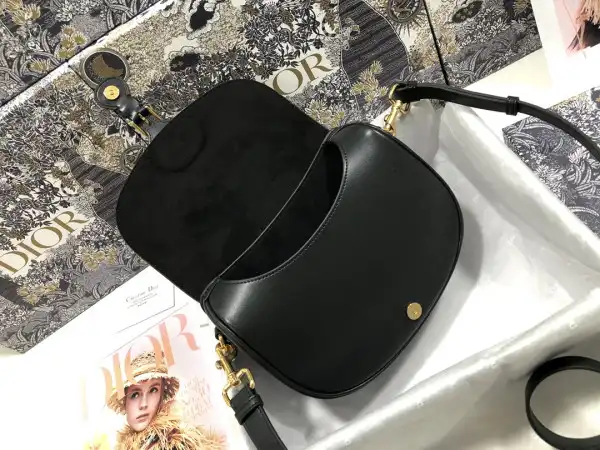 dior MEDIUM BOBBY BAG 0126