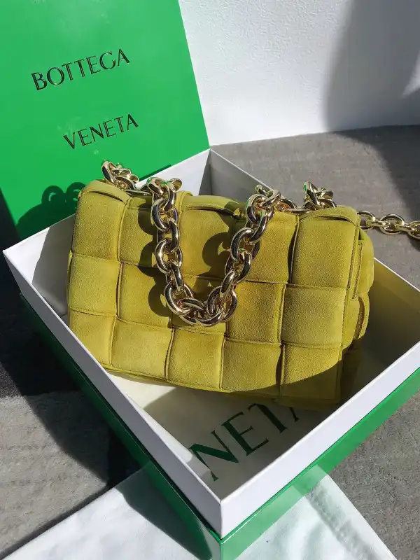 BOTTEGA VENETA THE CHAIN CASSETTE 0125