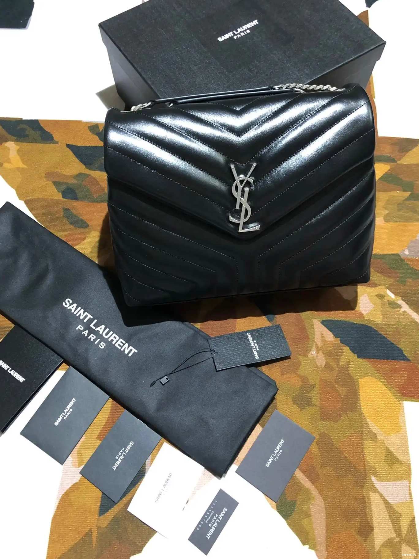 YSL LOULOU MEDIUM 0213