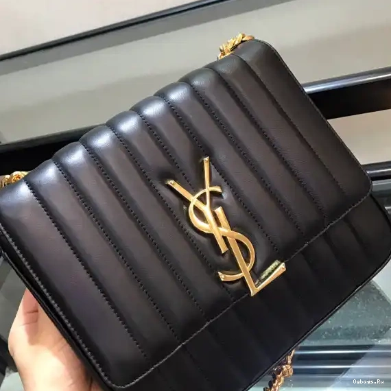 LARGE YSL BAG VICKY 0225