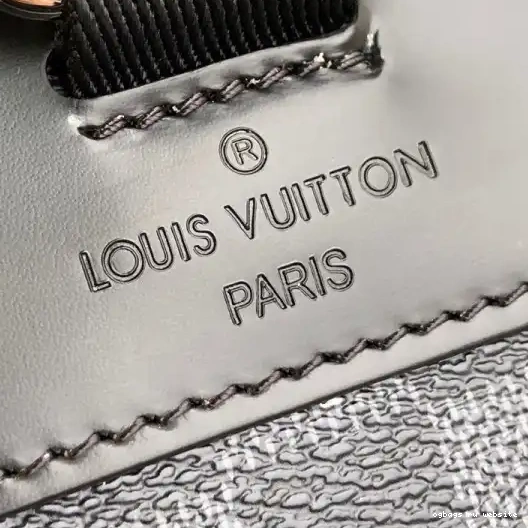 JOSH Vuitton Louis 0210