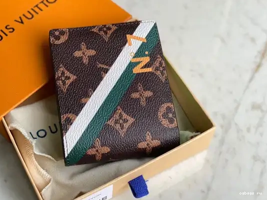 MULTIPLE VUITTON WALLET LOUIS 0209