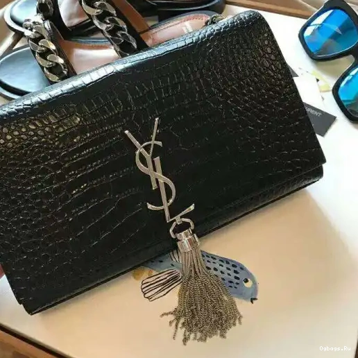 YSL KATE MEDIUM 0220