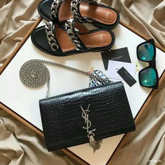 YSL KATE MEDIUM 0220