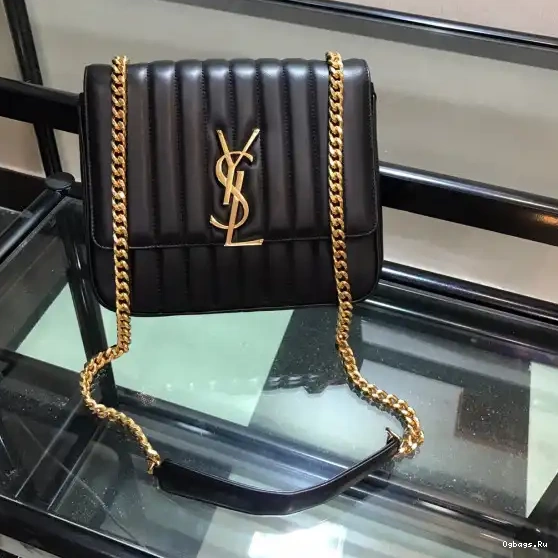 LARGE YSL BAG VICKY 0225