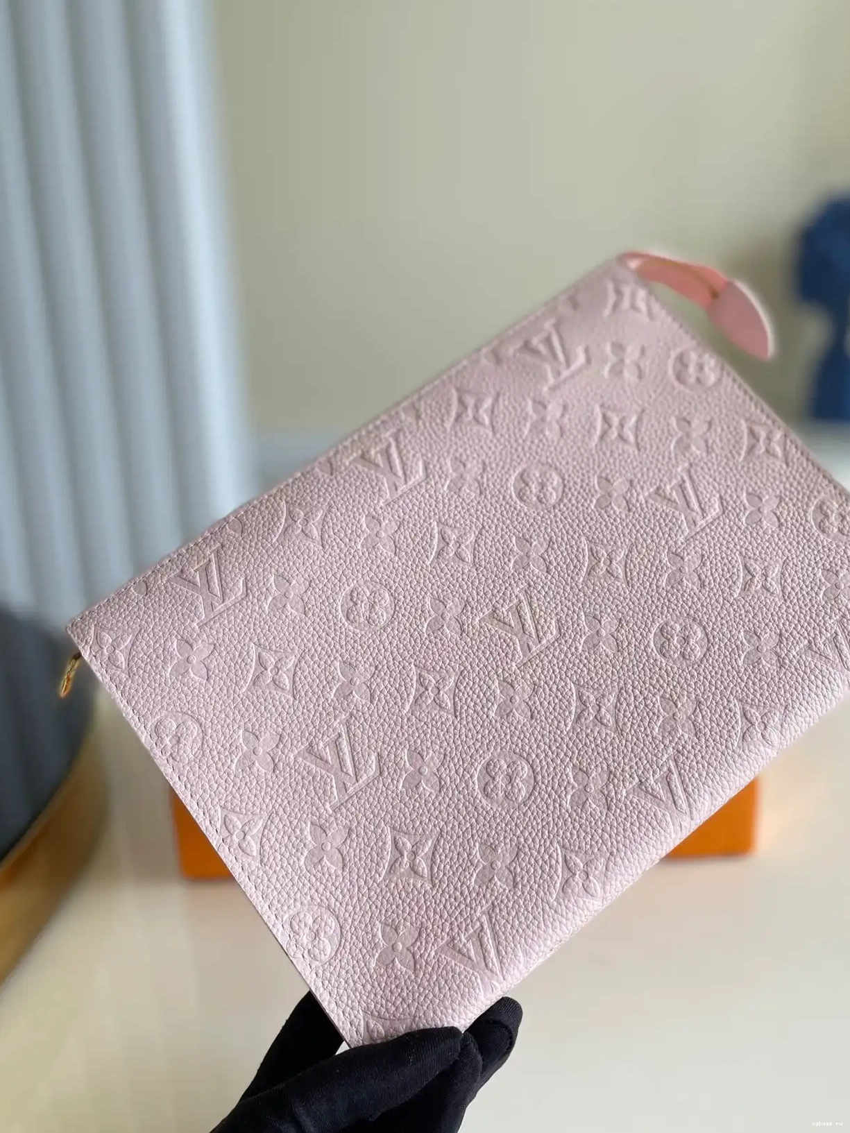 LOUIS VOYAGE VUITTON POCHETTE 0209