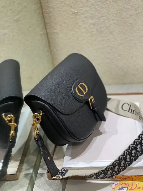 dior LARGE BOBBY BAG 0203