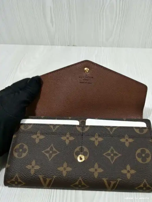 VUITTON SARAH LOUIS WALLET 0207