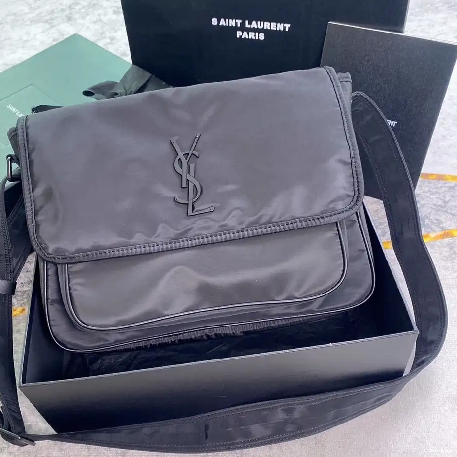 YSL MEDIUM NIKI 0226