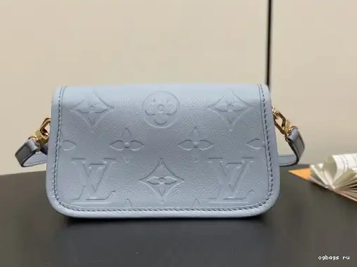 VUITTON CM LOUIS Nano Diane-19*10.5*6 0210