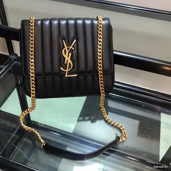 LARGE YSL BAG VICKY 0225