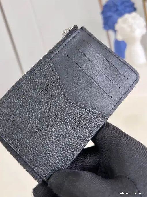 LOUIS VUITTON RECTO VERSO CARD HOLDER 0210