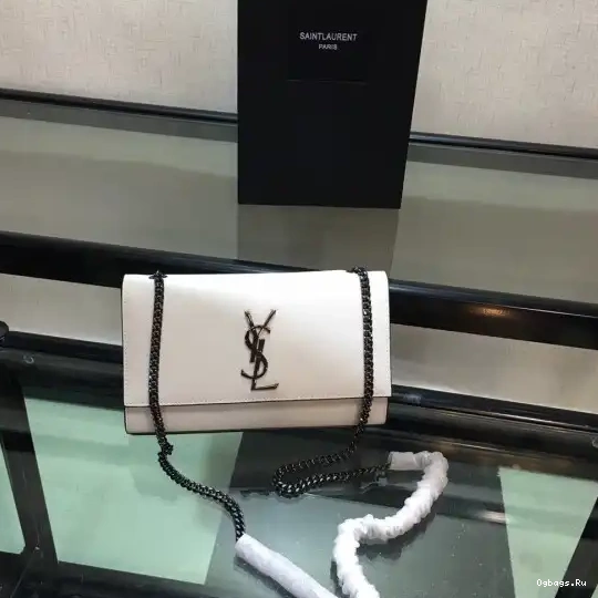 YSL KATE MEDIUM 0221