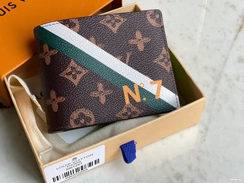 MULTIPLE VUITTON WALLET LOUIS 0209