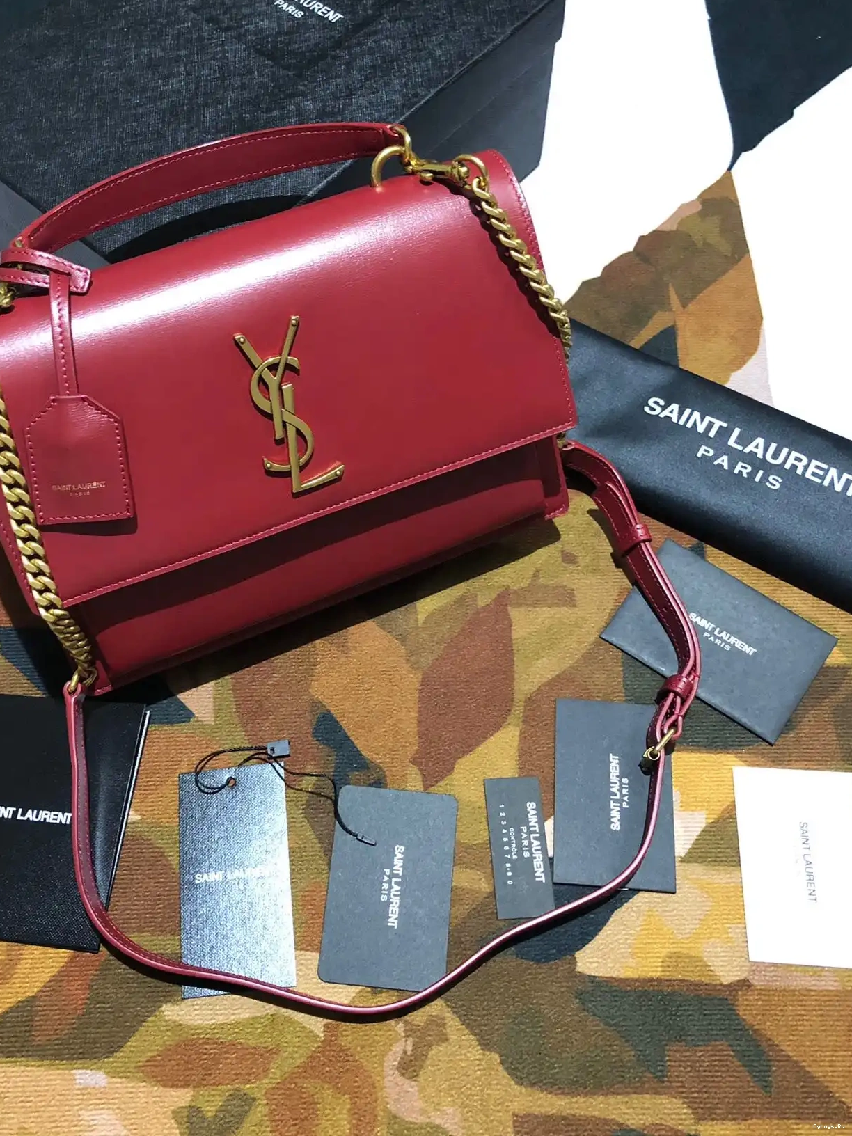 SUNSET SMOOTH MEDIUM IN SATCHEL LEATHER YSL 0223