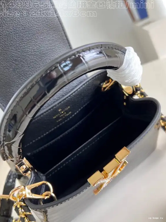 VUITTON CAPUCINES LOUIS MINI-21*14*8CM 0208