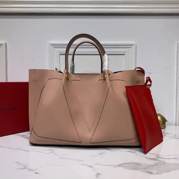 VALENTINO GARAVANI ESCAPE TOTE BAG 0206