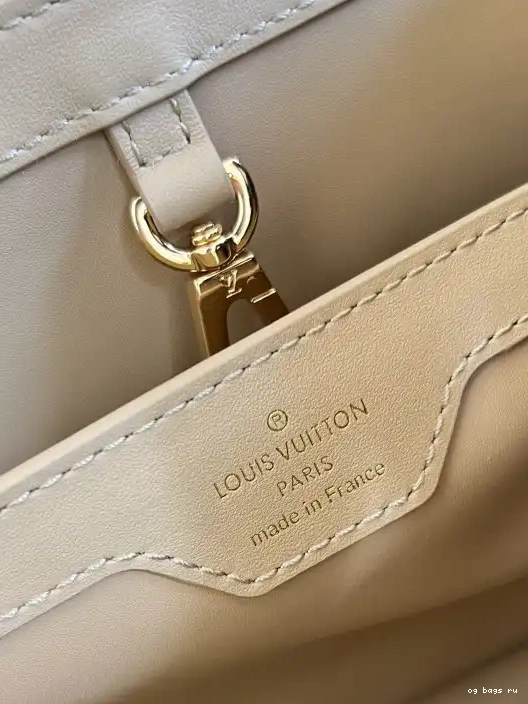 LOUIS CAPUCINES MM VUITTON 0208