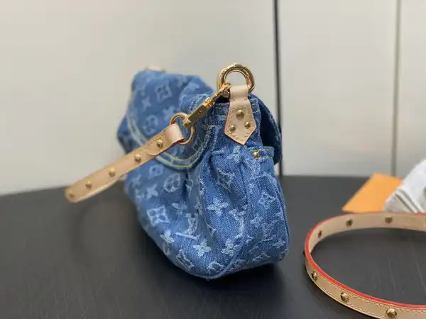 LOUIS VUITTON Sunset 0205