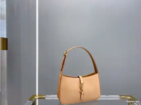 YSL BAG HOBO À 7 5 LE 0222