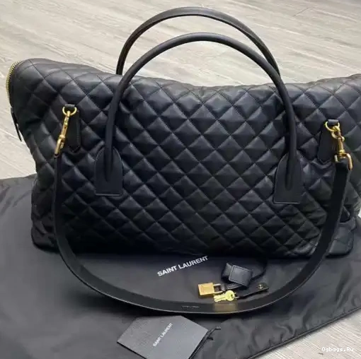 QUILTED LEATHER BAG TRAVEL IN YSL GIANT ES 0212