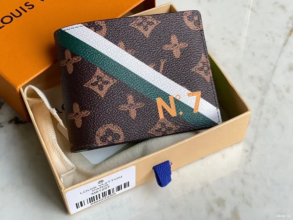 MULTIPLE VUITTON WALLET LOUIS 0209